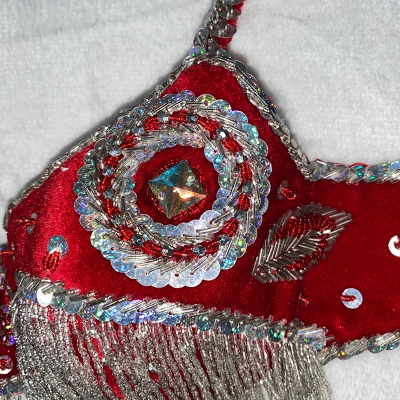 Red Silver Belly Dance Costume - Picture 7 of 10